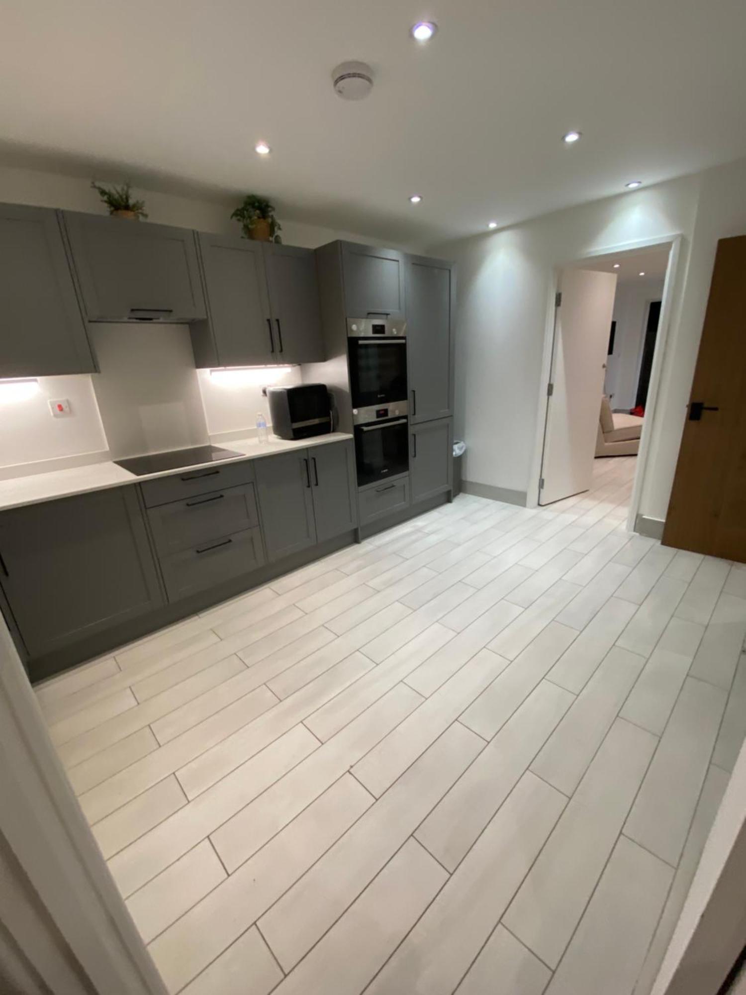 The Bay Apartment Edgware Bagian luar foto