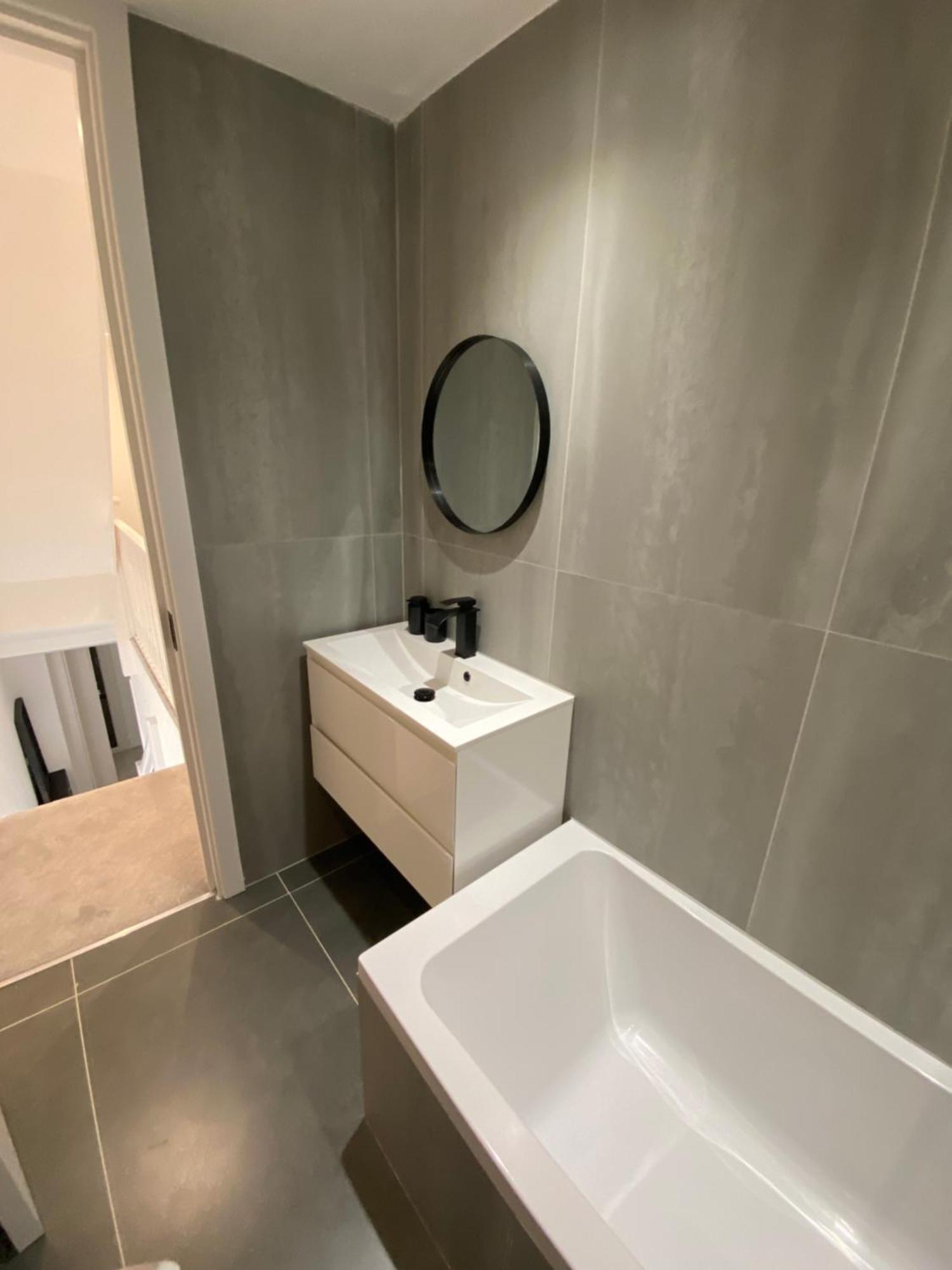 The Bay Apartment Edgware Bagian luar foto